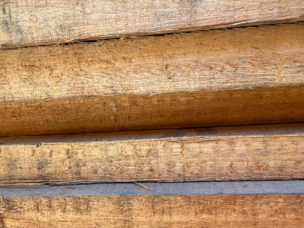 Bloques de madera fina Eucalipto | Imagen tomada por Maderas y Materiales JR