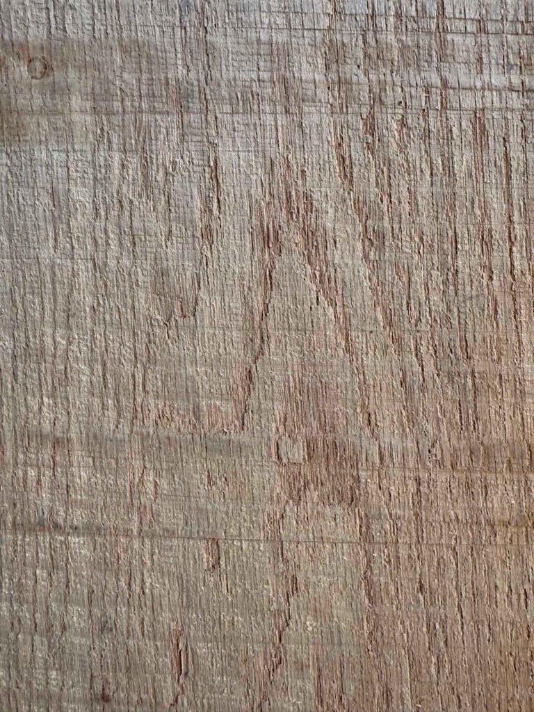 Tabla de madera fina: Fresno o Ash | Imagen tomada por Maderas y Materiales JR
